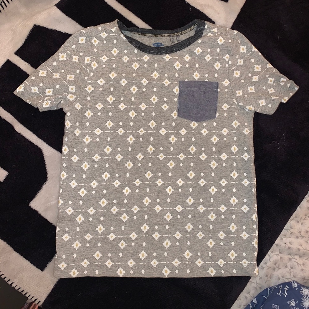 Toddler boy’s Old navy t-shirt; Used; Size 4t
